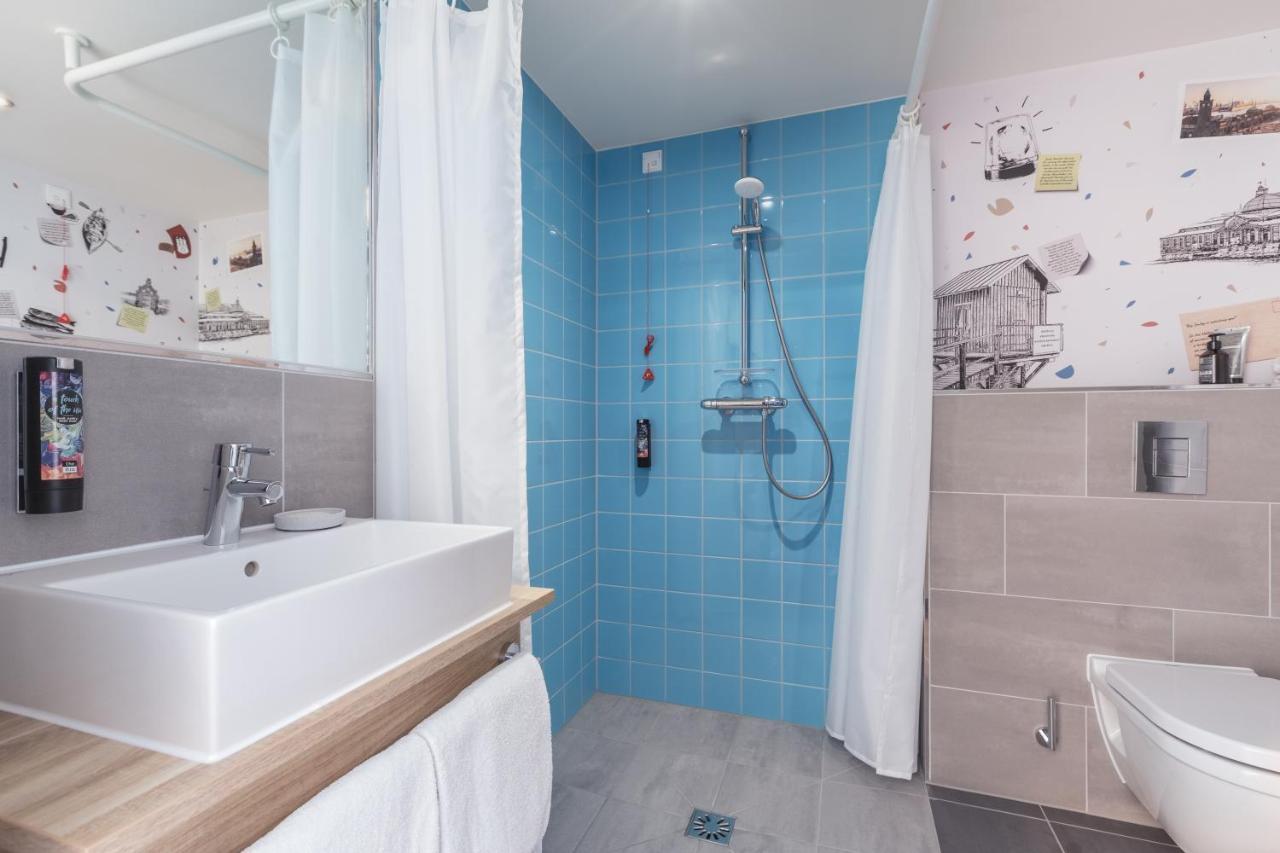 Standard Single Room Disability Access,1619274534:JPEG